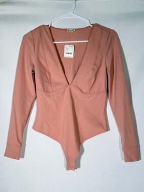 Free People NWT Deep V Long Sleeve Bodysuit in Dusty Rose